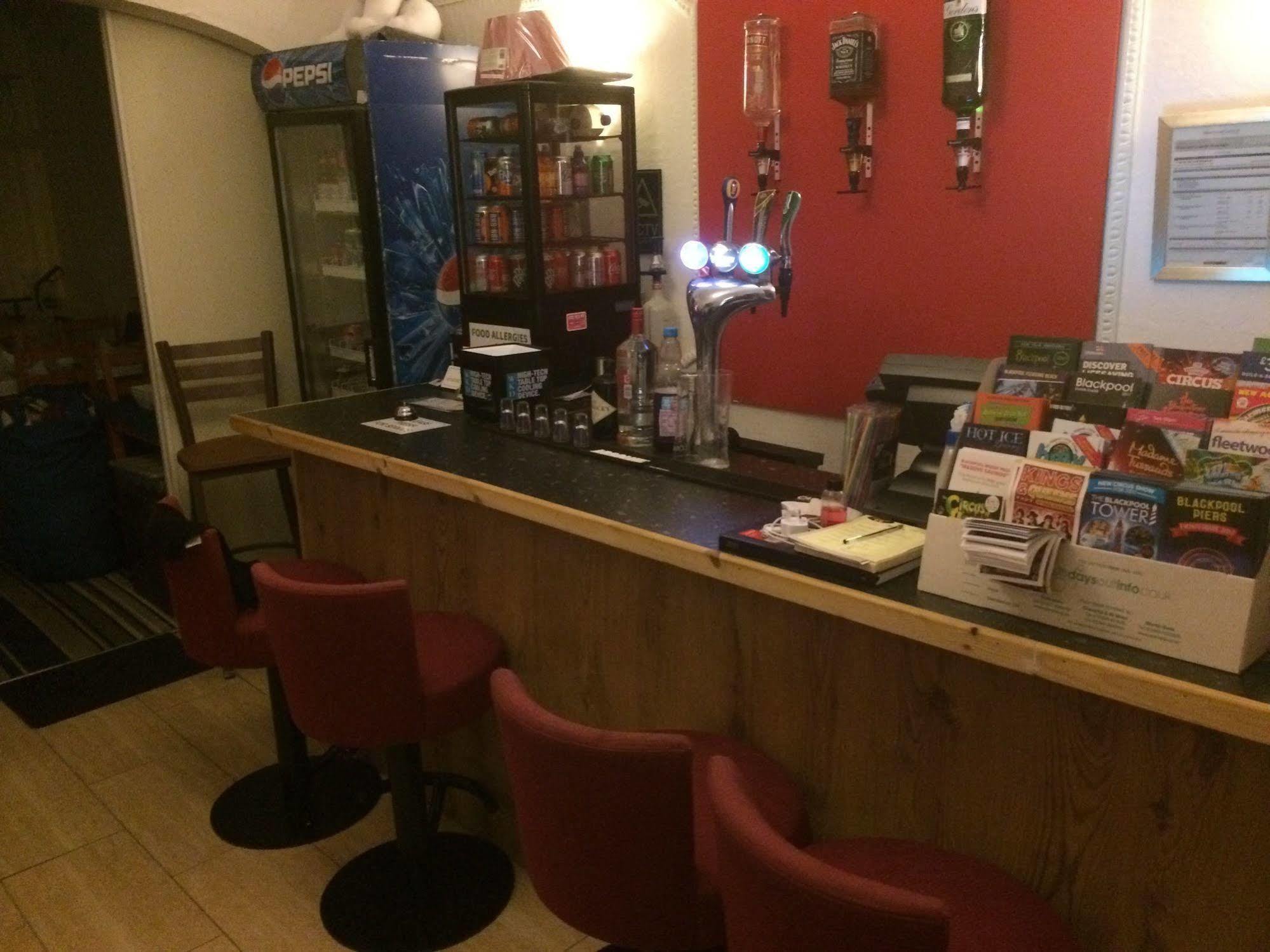 Friends Hotel Blackpool Luaran gambar